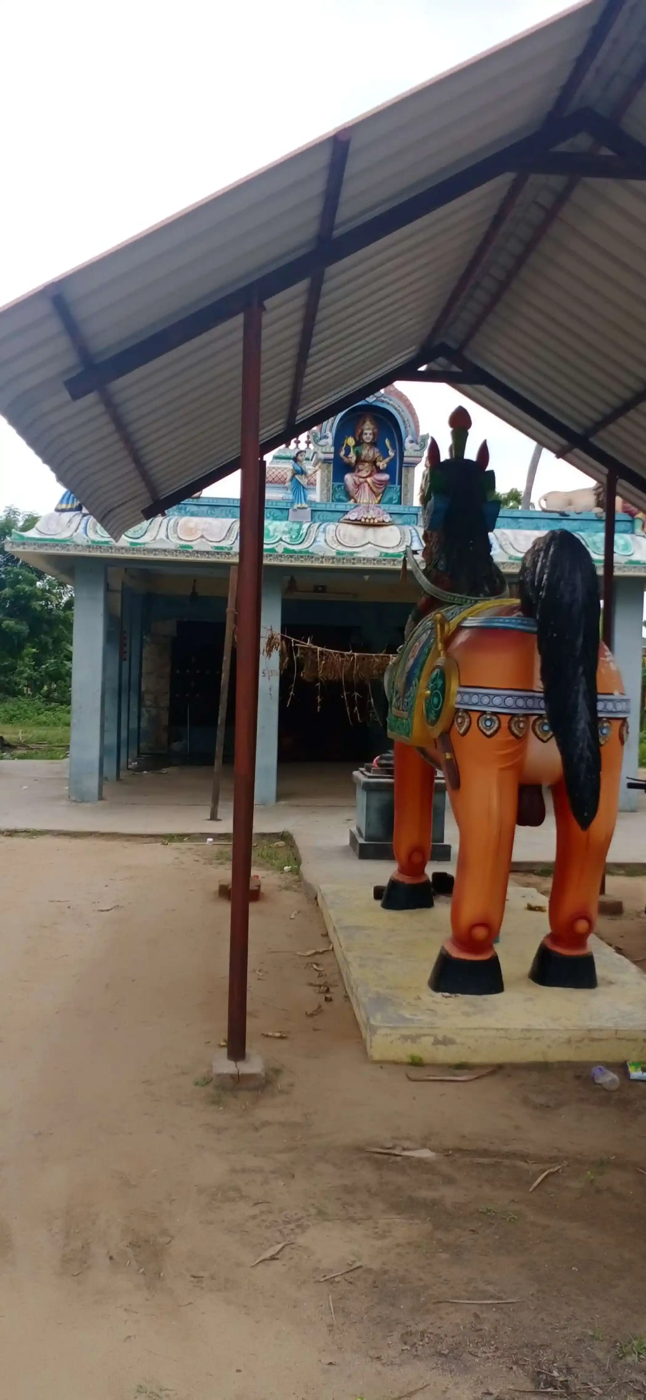 Arulmigu Sengudi Pidari Temple, Azhagiyamanavalam - 621005 Temple