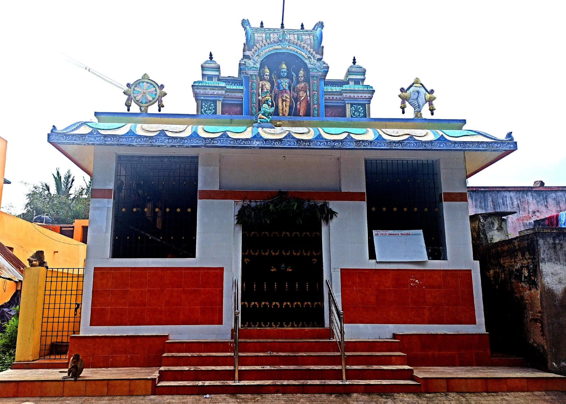 Arulmigu Sengundar Bajanai Temple, Vettuvanam - 635809 அருள்மிகு செங்குந்தர் பஜனை திருக்கோயில், வெட்டுவாணம் - 635809, Vellore - Ancient Temple Architecture and History Image 6