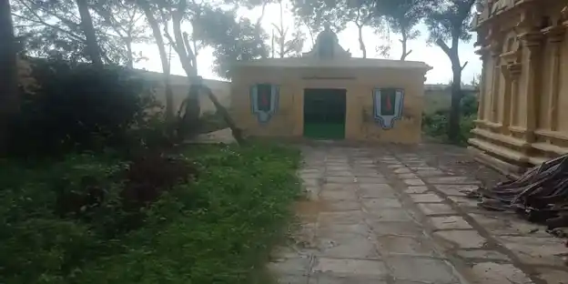 Arulmigu Senkanivaiperumal Temple, Uthamseri - 621005 அருள்மிகு செங்கனிவாய்பெருமாள் திருக்கோயில், Uthamseri - 621005, Thiruchirappalli - Ancient Temple Architecture and History Image 8