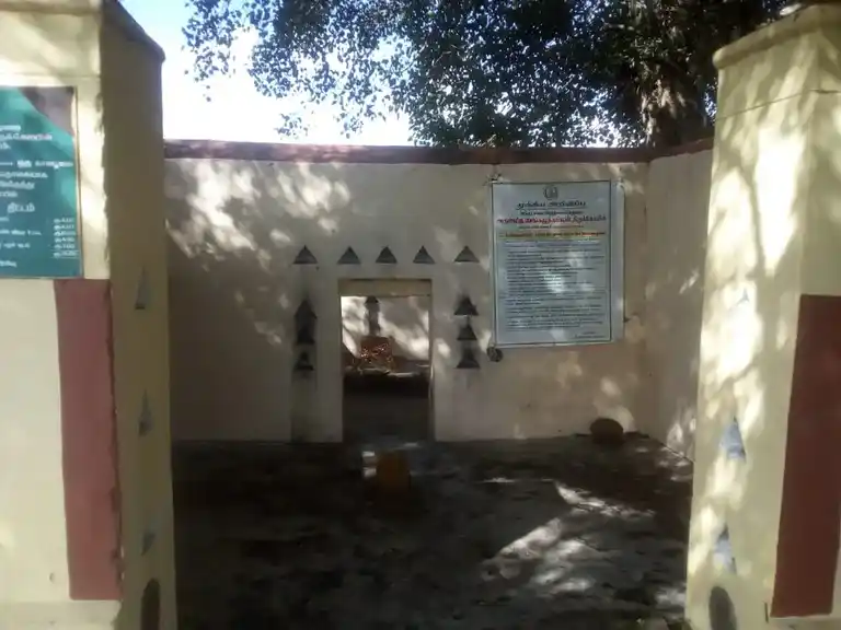 Arulmigu Senkazhuthamman Temple, Arakkonam Main Road, Kattupattur - 631552 அருள்மிகு செங்கழுத்தம்மன் திருக்கோயில், காட்டுப்பட்டூர் - 631552, Kancheepuram - Ancient Temple Architecture and History Image 2