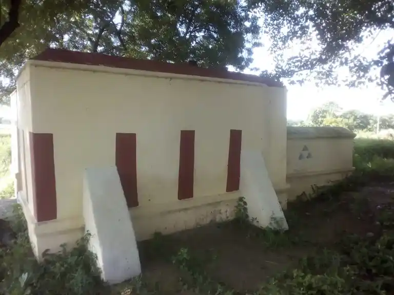 Arulmigu Senkazhuthamman Temple, Arakkonam Main Road, Kattupattur - 631552 அருள்மிகு செங்கழுத்தம்மன் திருக்கோயில், காட்டுப்பட்டூர் - 631552, Kancheepuram - Ancient Temple Architecture and History Image 6