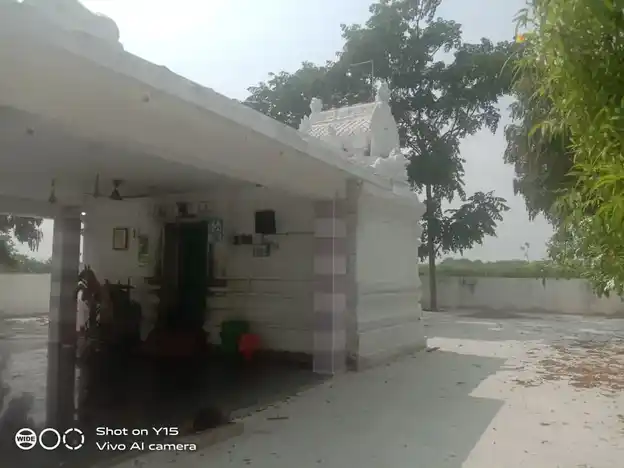 Arulmigu Sennakesavaperumal Pattalamman Temple, Polayampalli - 635305 அருள்மிகு சென்ன கேசவப் பெருமாள், பட்டாளம்மன் திருக்கோயில், Polayampalli - 635305, Dharmapuri - Ancient Temple Architecture and History Image 4