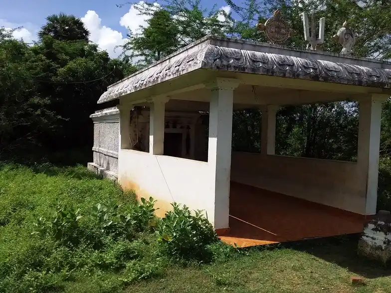 Arulmigu Sennakesavaperumal Temple, Anumanthapuram - 603108 அருள்மிகு சென்னகேசவப்பெருமாள் திருக்கோயில், அனுமந்தபுரம், அனுமந்தபுரம் - 603108, Chengalpattu - Ancient Temple Architecture and History Image 2