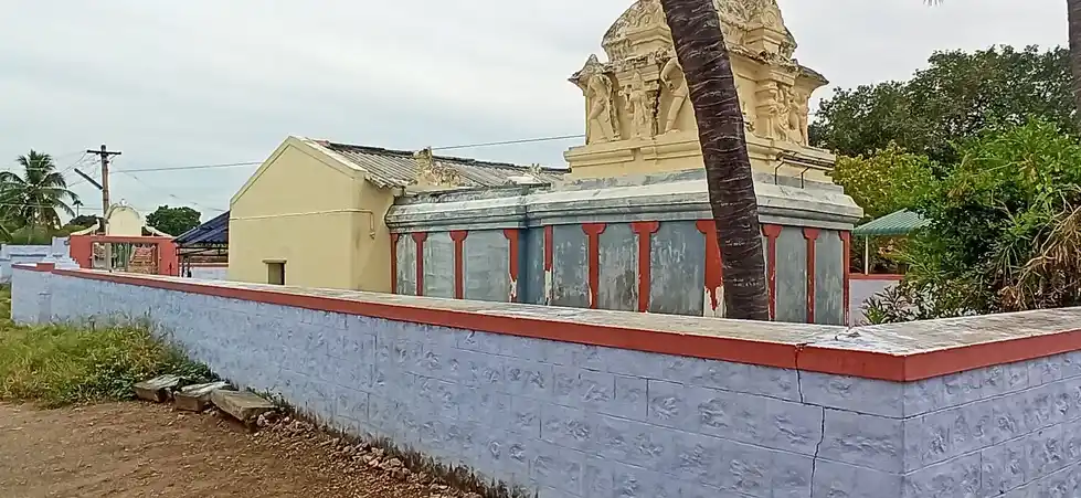 Arulmigu Sennimalaiandavar Temple, Paranayakanvalasu, Vellavavipudur - 638661 அருள்மிகு சென்னிமலையாண்டவர் திருக்கோயில், பேரநாக்கன்வலசு, வெள்ளவாவிபுதுார் - 638661, Tiruppur - Ancient Temple Architecture and History Image 2