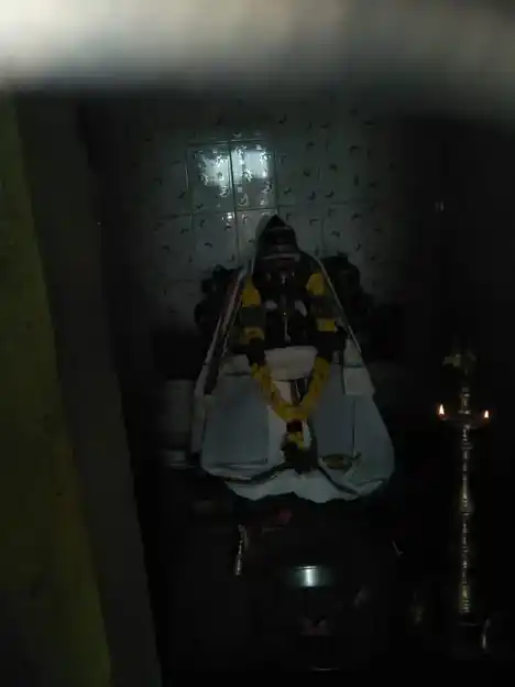 Arulmigu Senpaga Sundara Vinayagar Temple, Uchinatham - 623115 Arulmigu Senpaga Sundara Vinayagar Temple, Uchinatham - 623115, Ramanathapuram - Ancient Temple Architecture and History Image 4