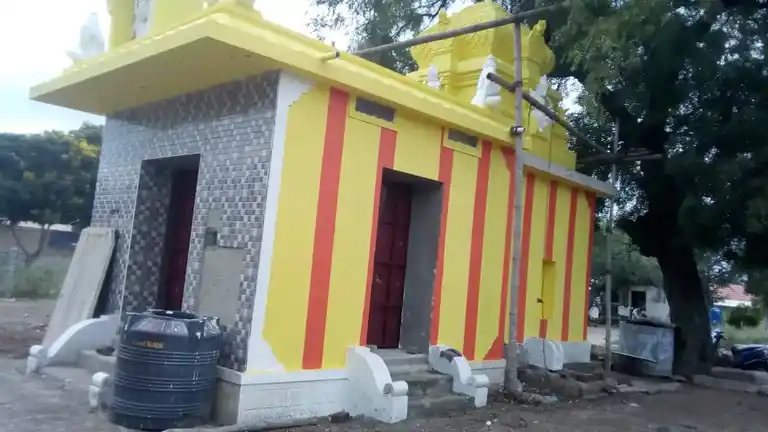Arulmigu Senraya Perumal Temple, Sedapalayam - 641402 Arulmigu Senraya Perumal Temple, Sedapalayam - 641402, Coimbatore - Ancient Temple Architecture and History Image 3