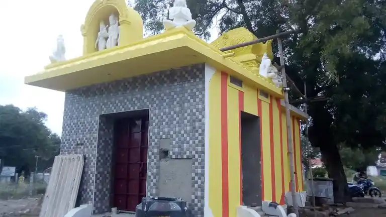 Arulmigu Senraya Perumal Temple, Sedapalayam - 641402 Arulmigu Senraya Perumal Temple, Sedapalayam - 641402, Coimbatore - Ancient Temple Architecture and History Image 4