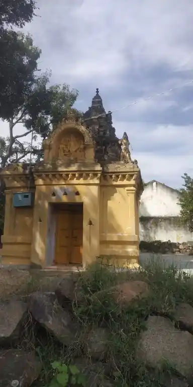 Arulmigu Senraya Swamy Temple, Bikkambatti - 636813 அருள்மிகு சென்றாயசாமி திருக்கோயில், Bikkambatti - 636813, Dharmapuri - Ancient Temple Architecture and History Image 5