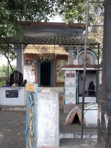 Arulmigu Senraya Swamy Temple, Jakkampatti - 635202 அருள்மிகு சென்றாயசாமி திருக்கோயில், Jakkampatti - 635202, Dharmapuri - Ancient Temple Architecture and History Image 4