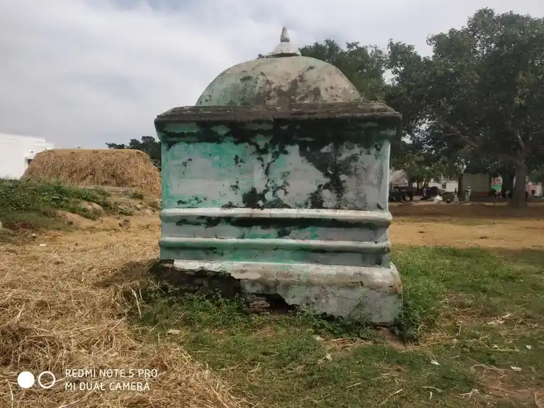 Arulmigu Senraya Swamy Temple, Koothapadi - 636810 Arulmigu Senraya Swamy Temple, கூத்தப்பாடி - 636810, Dharmapuri - Ancient Temple Architecture and History Image 5