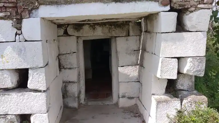 Arulmigu Senraya Swamy Temple, Sivvadi - 636807 அருள்மிகு சென்றாயசாமி திருக்கோயில், Sivvadi - 636807, Dharmapuri - Ancient Temple Architecture and History Image 5