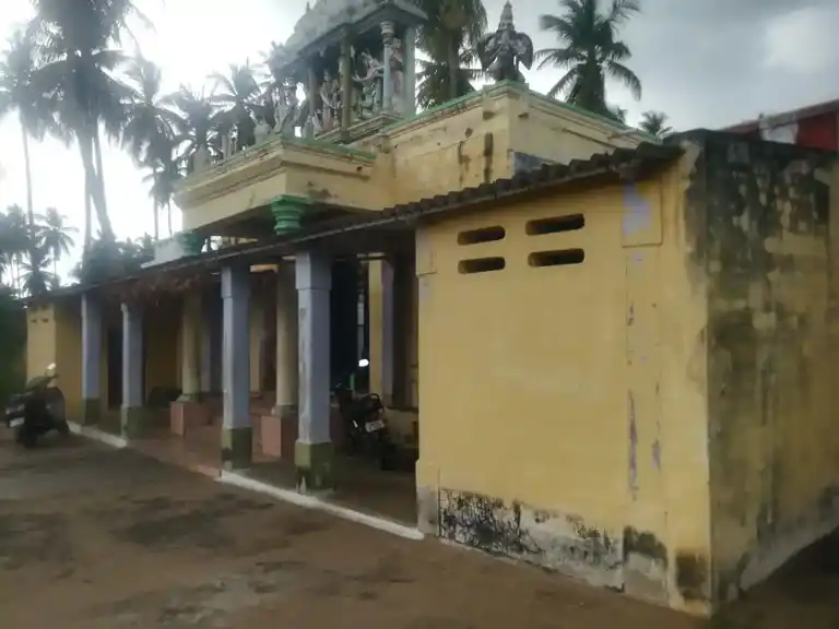 Arulmigu Senrayaperumal Temple, Avadathur - 636501 Arulmigu Senrayaperumal Temple, Avadathur - 636501, Salem - Ancient Temple Architecture and History Image 2