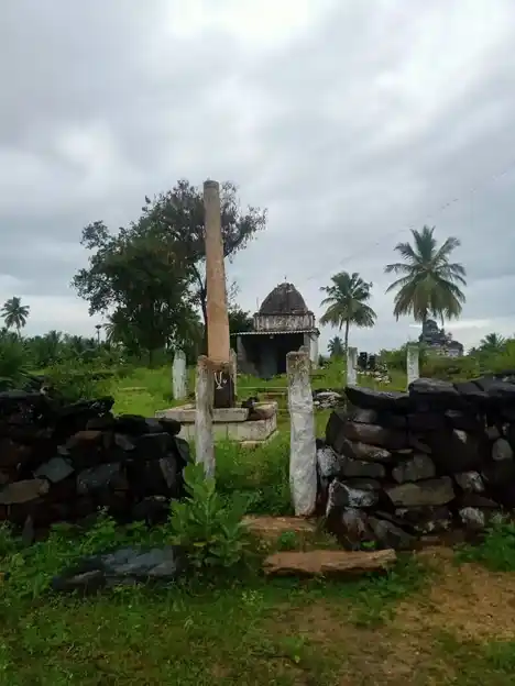Arulmigu Senrayaperumal Temple, Irugalur - 637103 அருள்மிகு சென்றாய பெருமாள் திருக்கோயில், Irugalur - 637103, Salem - Ancient Temple Architecture and History Image 2