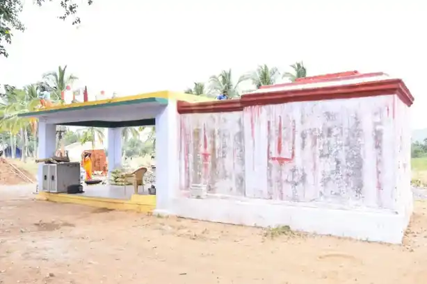 Arulmigu Senrayaperumal Temple, Karumbusaliyur, Vellar - 636451 அருள்மிகு சென்றாய பெருமாள் திருக்கோயில், Karumbusaliyur, Vellar - 636451, Salem - Ancient Temple Architecture and History Image 8