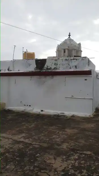 Arulmigu Senrayaperumal Temple, Kolathur - 636303 அருள்மிகு சென்றாயப் பெருமாள் திருக்கோயில், Kolathur - 636303, Salem - Ancient Temple Architecture and History Image 3