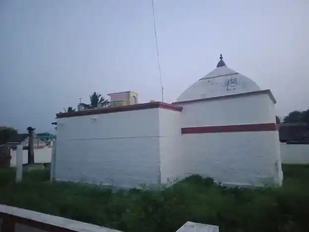 Arulmigu Senrayaperumal Temple, Periyasathappadi - 636451 அருள்மிகு சென்றாய பெருமாள் சுவாமி திருக்கோயில், Periyasathappadi - 636451, Salem - Ancient Temple Architecture and History Image 6