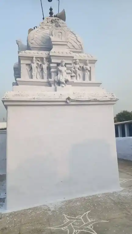 Arulmigu Senrayaperumal Temple, Vellar - 636451 அருள்மிகு சென்றாய பெருமாள் திருக்கோயில், Vellar - 636451, Salem - Ancient Temple Architecture and History Image 2