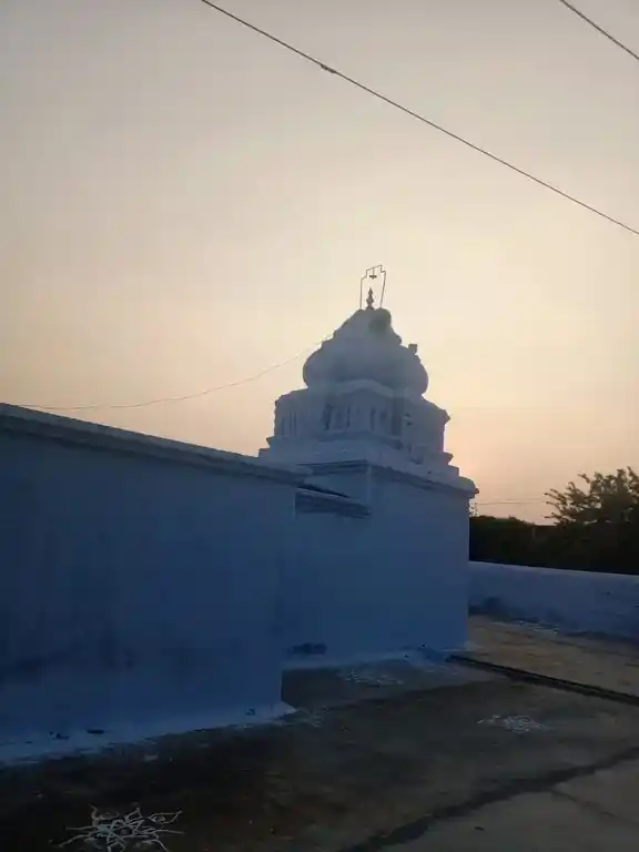 Arulmigu Senrayaperumal Temple, Vellar - 636451 அருள்மிகு சென்றாய பெருமாள் திருக்கோயில், Vellar - 636451, Salem - Ancient Temple Architecture and History Image 4