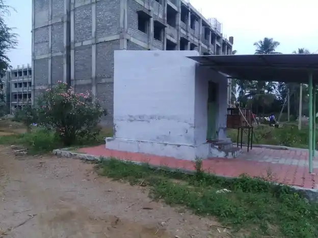 Arulmigu Senrayapperumal Temple, Akkarai Kodiveri, Gobichettipalayam - 638454 அருள்மிகு சென்றாயப்பெருமாள் திருக்கோயில், Akkarai Kodiveri, Gobichettipalayam - 638454, Erode - Ancient Temple Architecture and History Image 4