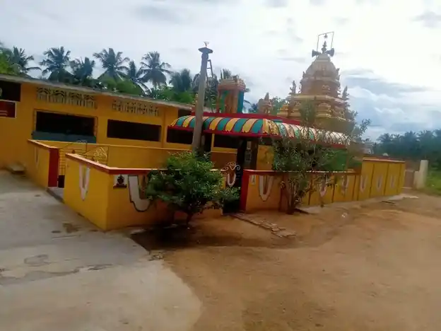 Arulmigu Senrayaswami Temple, Pakkam Venkadapuram - 632601 அருள்மிகு சென்றாயசுவாமி திருக்கோயில், பாக்கம் வெங்கடாபுரம் - 632601, Vellore - Ancient Temple Architecture and History Image 3