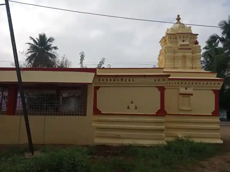 Arulmigu Senrayaswami Temple, Pullaneri - 635851 அருள்மிகு சென்றாயசுவாமி திருக்கோயில், புள்ளானேரி - 635851, Thirupathur - Ancient Temple Architecture and History Image 3