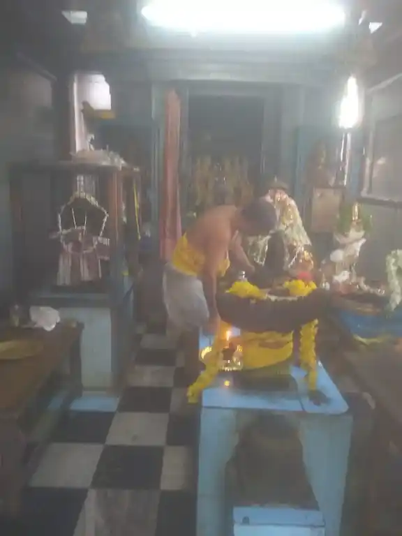 Arulmigu Senthamarai Kan Perumal Temple, Thiruchirappalli - 620002 Arulmigu Senthamarai Kan Perumal Temple, Thiruchirappalli - 620002, Thiruchirappalli - Ancient Temple Architecture and History Image 3