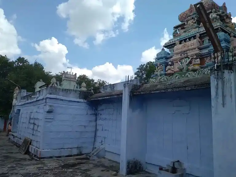 Arulmigu Senthapatti Ayyanar Temple, South Side In The Village, Keelanmarainadu. - 626127 அருள்மிகு செந்தட்டி அய்யனார் திருக்கோயில், ஊரின் தென்புறம், கீழான்மறைநாடு கிராமம் - 626127, Virudhunagar - Ancient Temple Architecture and History Image 6