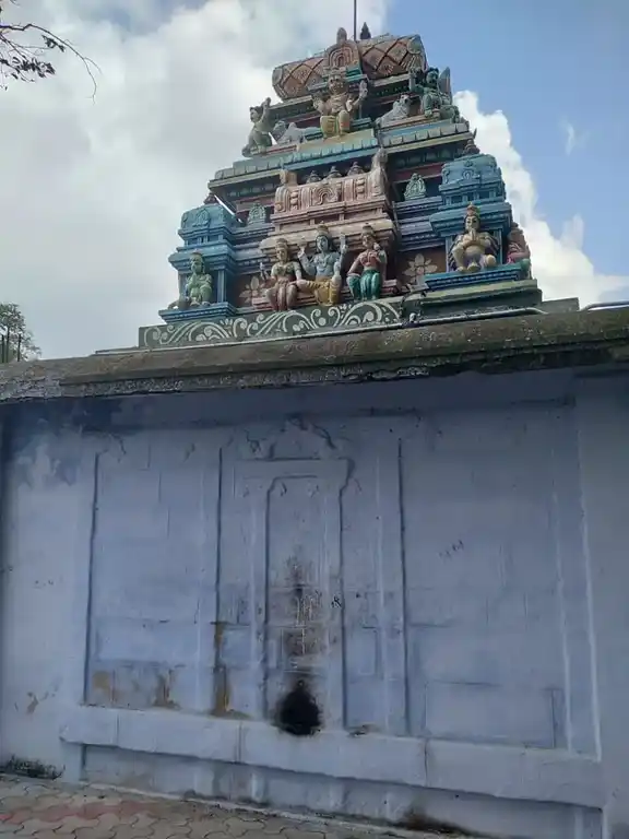 Arulmigu Senthapatti Ayyanar Temple, South Side In The Village, Keelanmarainadu. - 626127 அருள்மிகு செந்தட்டி அய்யனார் திருக்கோயில், ஊரின் தென்புறம், கீழான்மறைநாடு கிராமம் - 626127, Virudhunagar - Ancient Temple Architecture and History Image 9