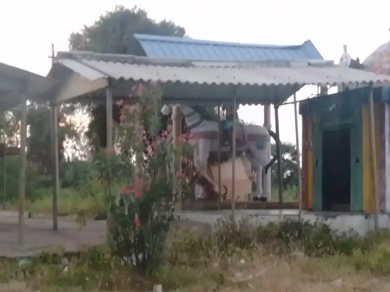 Arulmigu Sepperumal Ayyanar Temple, Vennattrankarai, Sembiankilari - 613102 அருள்மிகு சேப்பெருமாள் அய்யனார் திருக்கோயில், Vennattrankarai, Sembiankilari - 613102, Thanjavur - Ancient Temple Architecture and History Image 5