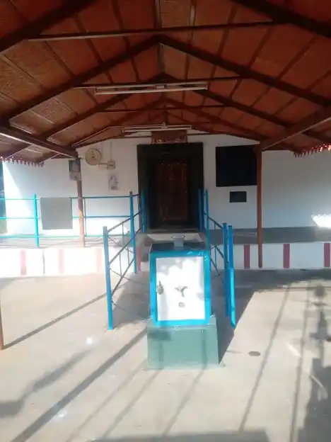 Arulmigu Seraikarupparayasamy Temple, Seraivelampalayam, Rakkiyapalayam - 638752