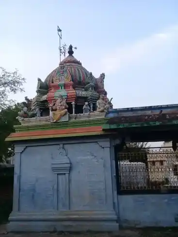 Arulmigu Sevittu Ayyanar Temple, Alavakottai - 630553 Arulmigu Sevittu Ayyanar Temple, Alavakottai - 630553, Sivagangai - Ancient Temple Architecture and History Image 3
