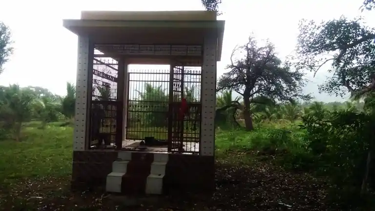 Arulmigu Sevittu Ayyanar Temple, Peraiyur - 625703
