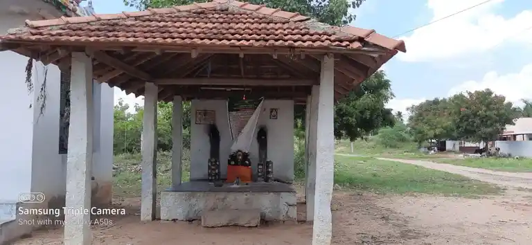 Arulmigu Sevuga Perumal Temple, Senkulam - 624401 அருள்மிகு சேவுகப் பெருமாள் திருக்கோயில், Senkulam - 624401, Dindigul - Ancient Temple Architecture and History Image 3