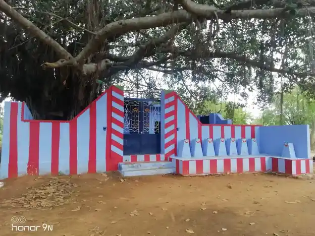 Arulmigu Sevugaduraisamy Temple, Out Side Of The Village, Vadanatham Patti - 627862