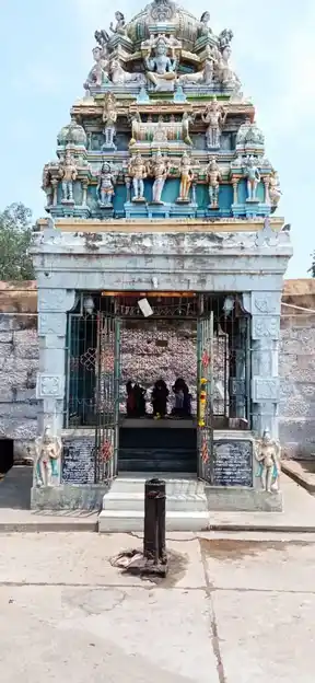 Arulmigu Sevugaperumal Iyanar Temple, Singampunari - 630502 அருள்மிகு சேவுகப்பெருமாள்அய்யனார் திருக்கோயில், Singampunari - 630502, Sivagangai - Ancient Temple Architecture and History Image 3