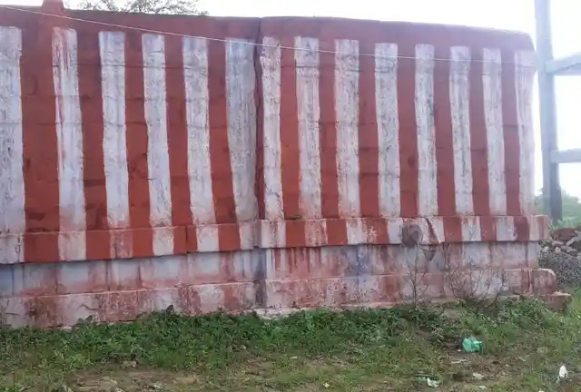 Arulmigu Sevugaperumal Iyyanar Temple, Near School, Thiruvengadam - 627719 அருள்மிகு சேவுகப் பெருமாள் அய்யனார் திருக்கோயில், Near School, Thiruvengadam - 627719, Tenkasi - Ancient Temple Architecture and History Image 5