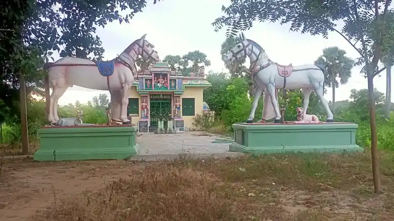 Arulmigu Sevukaraayynar Temple, Vedayapuram - 613703
