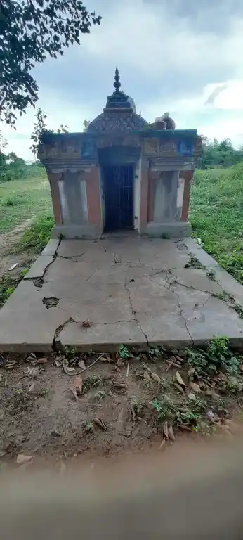 Arulmigu Sevuraya Iyyanar Temple, Vadakal - 610001 அருள்மிகு சேவுராயஅய்யனார் திருக்கோயில், Vadakal - 610001, Thiruvarur - Ancient Temple Architecture and History Image 3