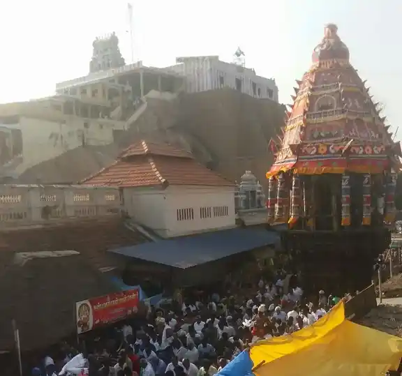 Arulmigu Shanmuganatha Swamy Temple, Kundrakudi - 630206 அருள்மிகு சண்முகநாதப்பெருமாள் திருக்கோயில், Kundrakudi - 630206, Sivagangai - Ancient Temple Architecture and History Image 4