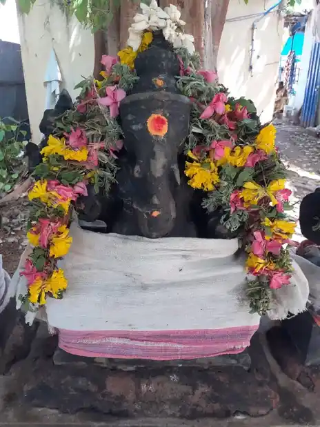 Arulmigu Shanmuganathasuwamy Temple, Paramakudi - 623707 Arulmigu Shanmuganathasuwamy Temple, Paramakudi - 623707, Ramanathapuram - Ancient Temple Architecture and History Image 5