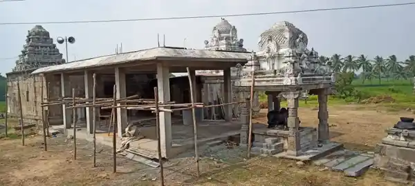 Arulmigu Shenbageswarar Temple, Oodalkarakuppam - 603305 அருள்மிகு சென்பகேஸ்வரர் திருக்கோயில், ஊடல்காரகுப்பம் - 603305, Chengalpattu - Ancient Temple Architecture and History Image 9