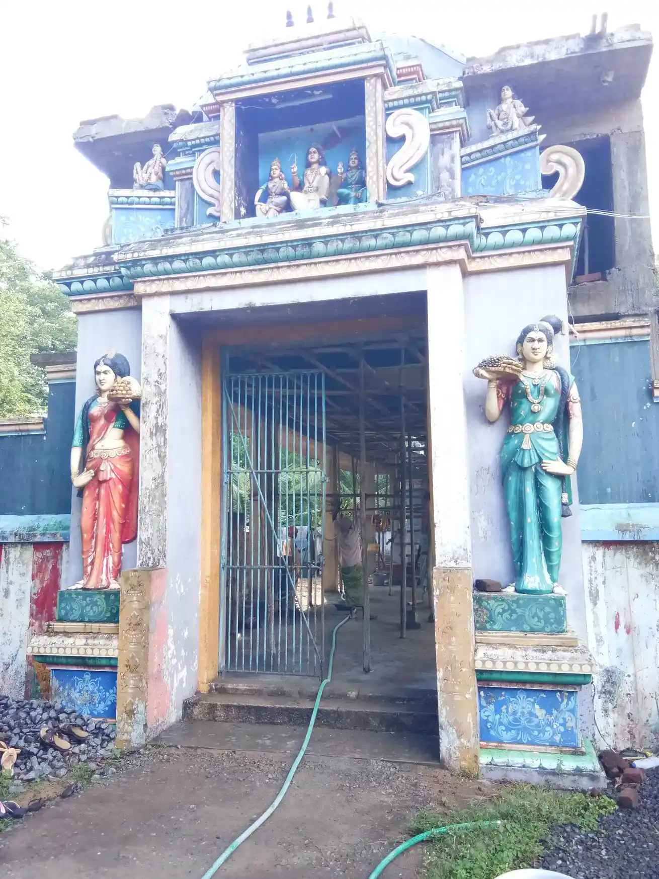 Arulmigu Siddhi Vinayagar And Karumpayiram Konda Ayyanar Temple, Elangarkudi - 614203 அருள்மிகு சித்திவிநாயகர் மற்றும் கரும்பாயிரம் கொண்ட அய்யனார் திருக்கோயில், Elangarkudi - 614203, Thanjavur - Ancient Temple Architecture and History Image 4