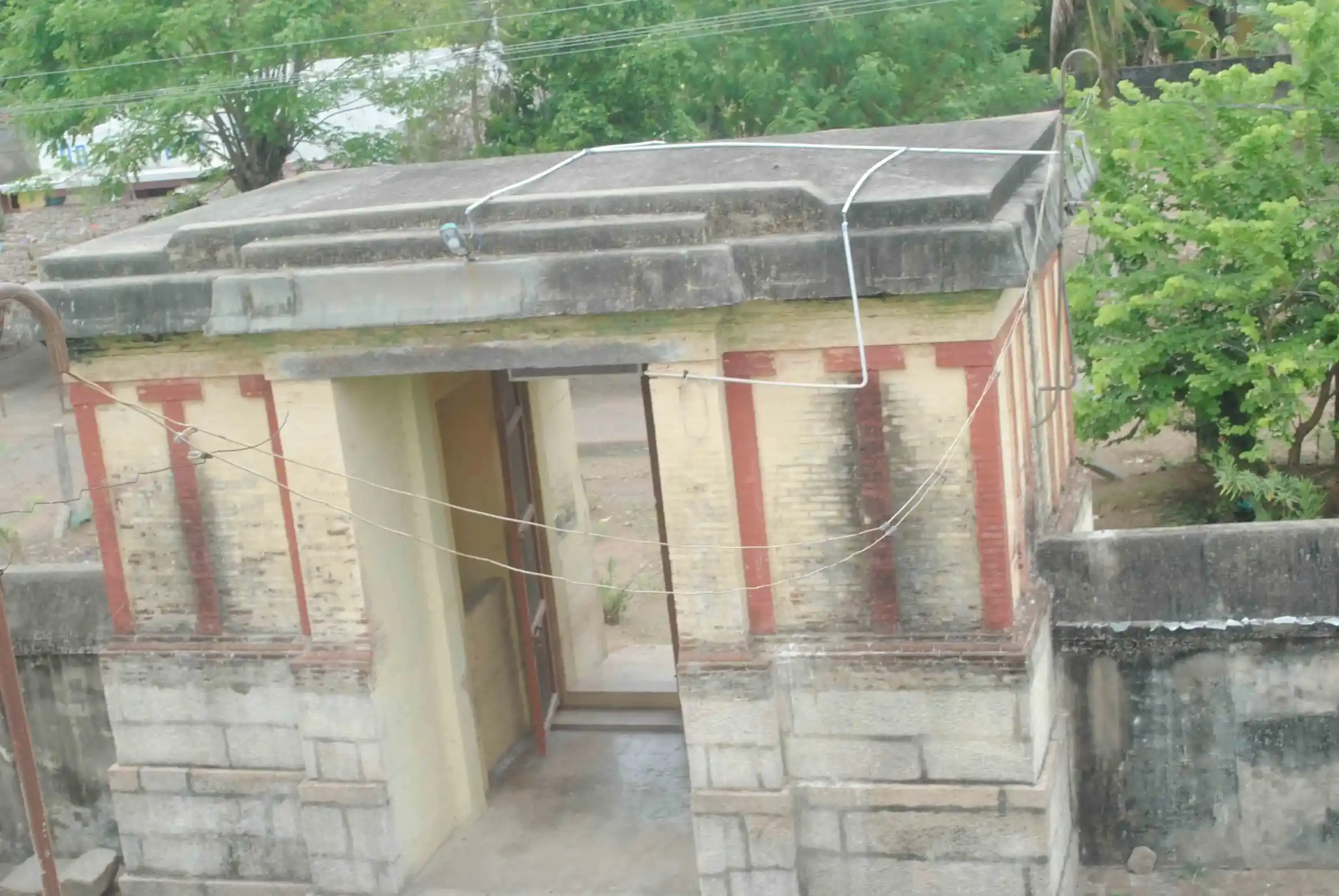 Arulmigu Sidheswarar Temple, Sathanur - 609802 அருள்மிகு சித்தேஸ்வரசுவாமி திருக்கோயில், Sathanur - 609802, Thanjavur - Ancient Temple Architecture and History Image 2