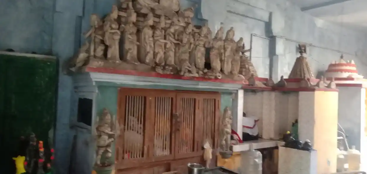 Arulmigu Sidhi Budhi Vinayagar Temple, Thiruvallikeni, Chennai - 600005 அருள்மிகு சித்திபுத்தி விநாயகர் திருக்கோயில், திருவல்லிக்கேணி, சென்னை - 600005, Chennai - Ancient Temple Architecture and History Image 2