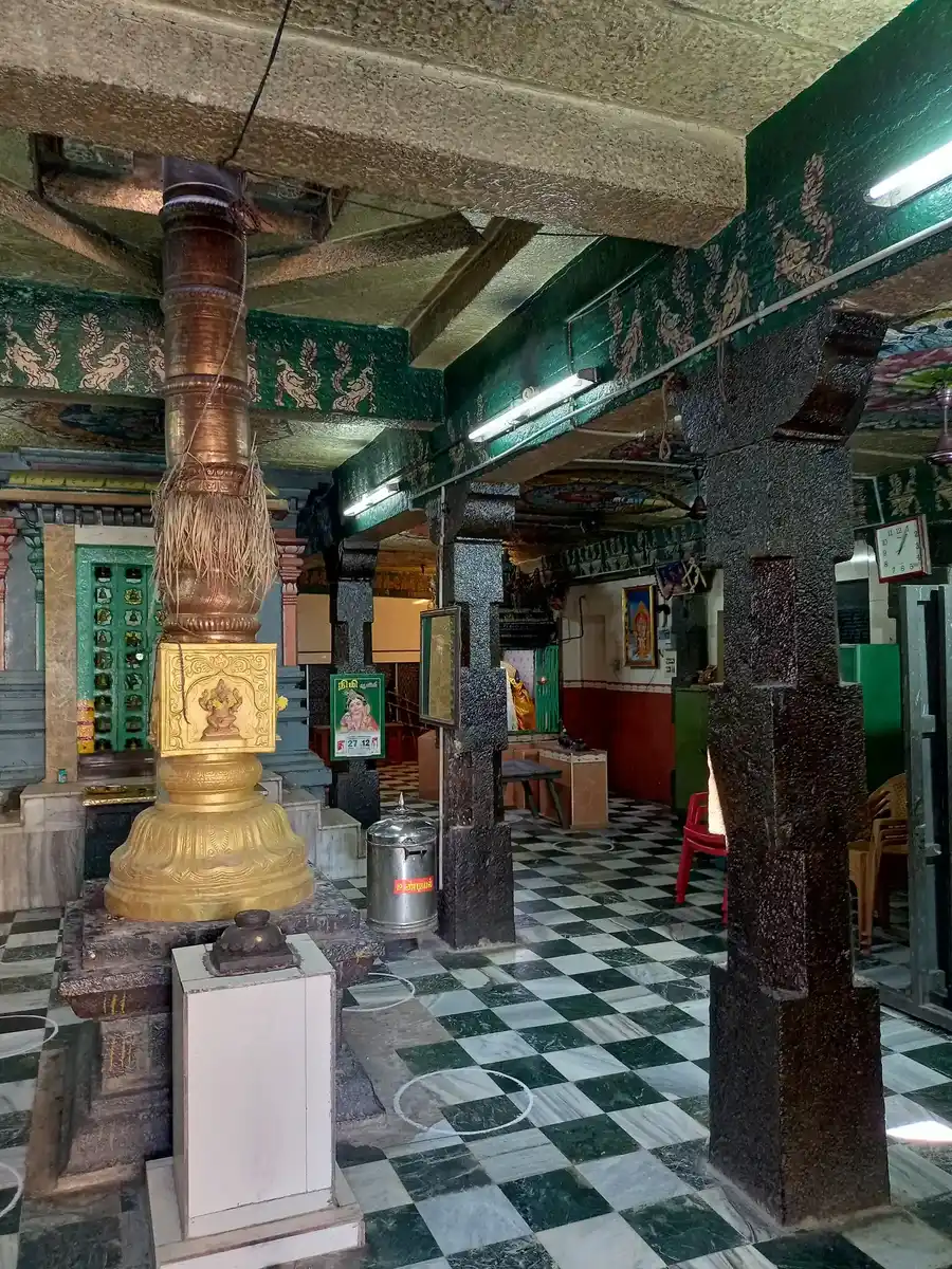 Arulmigu Sidhi Puthi Sametha Sundara Vinayagar Temple, Vellore - 632004 அருள்மிகு சித்தி புத்தி சமேத சுந்தர விநாயகர் திருக்கோயில், வேலூர் - 632004, Vellore - Ancient Temple Architecture and History Image 5