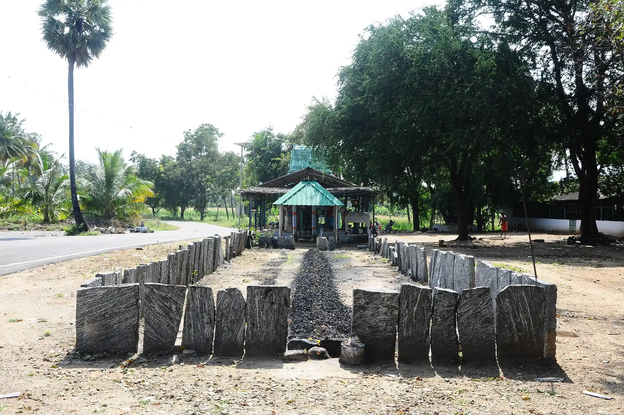 Arulmigu Silampur Amman Temple, Ennamangalam - 638501 அருள்மிகு சிலம்பூரம்மன் திருக்கோயில், Ennamangalam - 638501, Erode - Ancient Temple Architecture and History Image 2