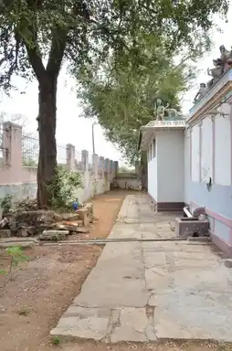 Arulmigu Singamuthu Iyyanar and Karuppar Temple, Adappanvayal, Pudukkottai Taluk - 622001 அருள்மிகு சிங்கமுத்து அய்யனார் மற்றும் கருப்பர் திருக்கோயில், அடப்பன்வயல், புதுக்கோட்டை வட்டம் - 622001, Pudukkottai - Ancient Temple Architecture and History Image 6