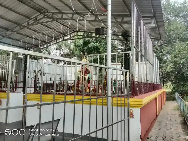 Arulmigu Singarthoppu Munishwarer Temple, Near Railway Station, Morappur - 635305