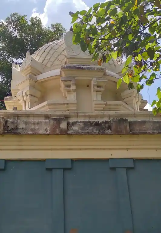 Arulmigu Sinivasa Perumal Temple, Vadaver - 612604 Arulmigu Sinivasa Perumal Temple, Vadaver - 612604, Thiruvarur - Ancient Temple Architecture and History Image 3