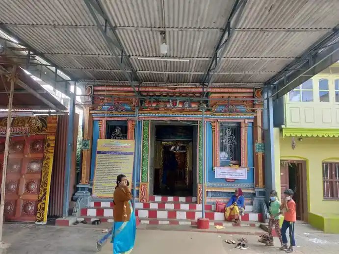 Arulmigu Sinivasaperumal Temple, New Agraharam, Udhagai - 643001 அருள்மிகு சீனிவாசப்பெருமாள் திருக்கோயில், New Agraharam, Udhagai - 643001, Nilgiris - Ancient Temple Architecture and History Image 2